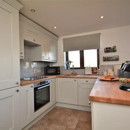 3 Bed In Widemouth Bay Woott Holiday home *