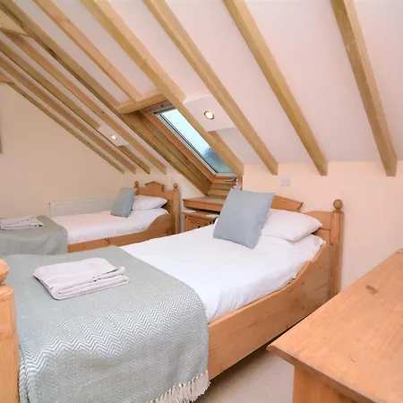 3 Bed In Widemouth Bay Woott